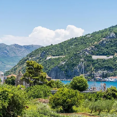 Hacienda Apartman Mokosica