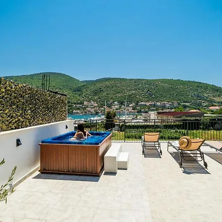 Hacienda Apartman *